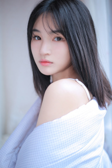 潜入女搜查官在看电影
